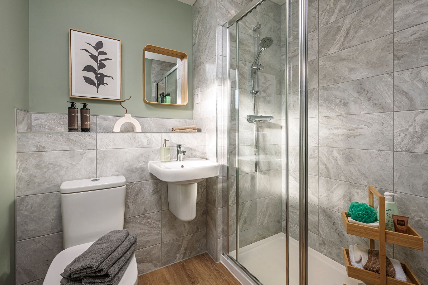 En suite of the Brambleford