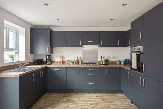 3 bedroom end terrace