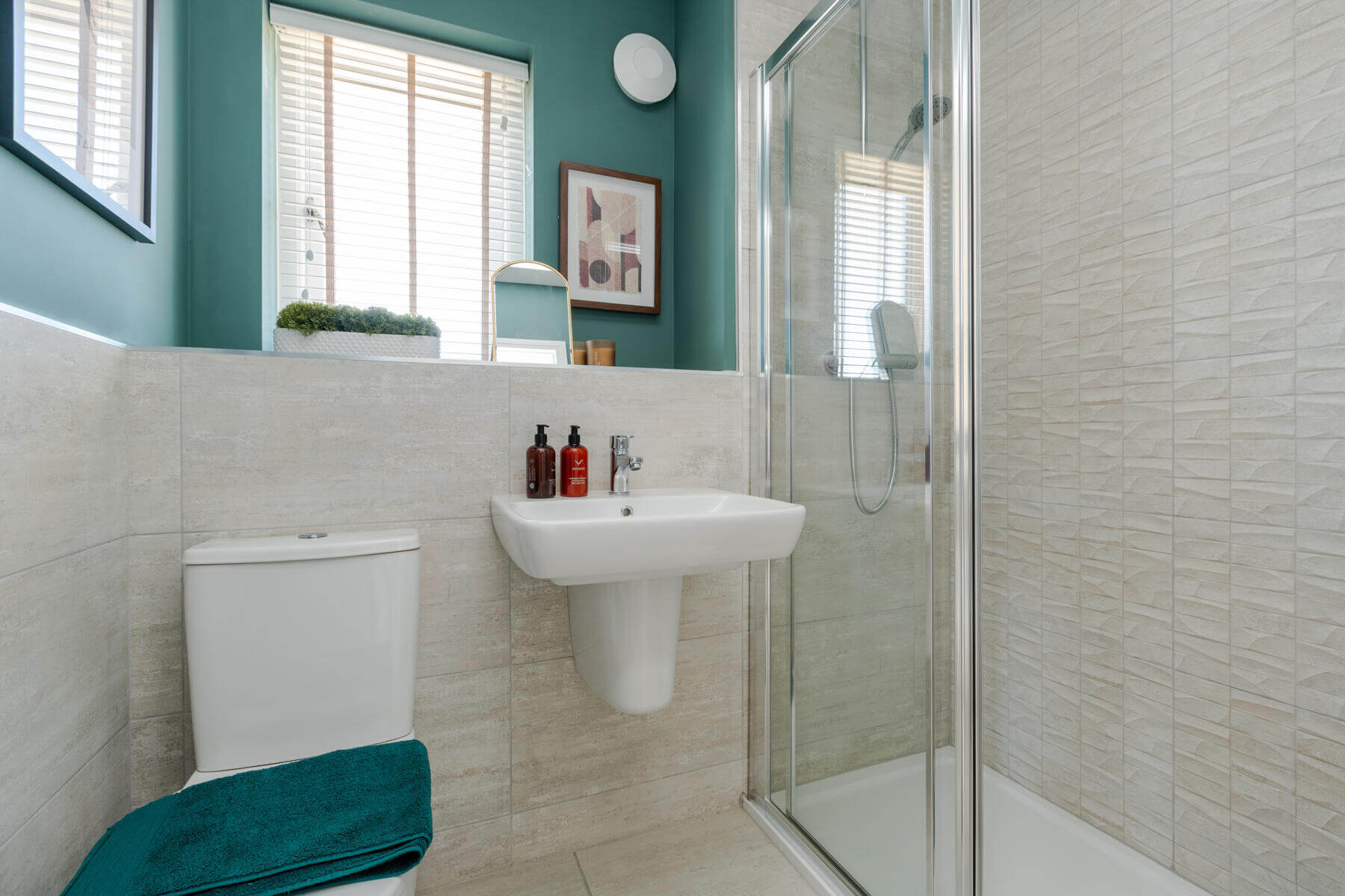 En suite of the Kitchen