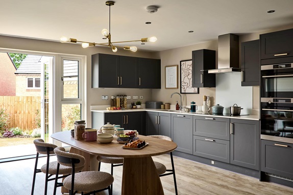 4 bedroom semi-detached