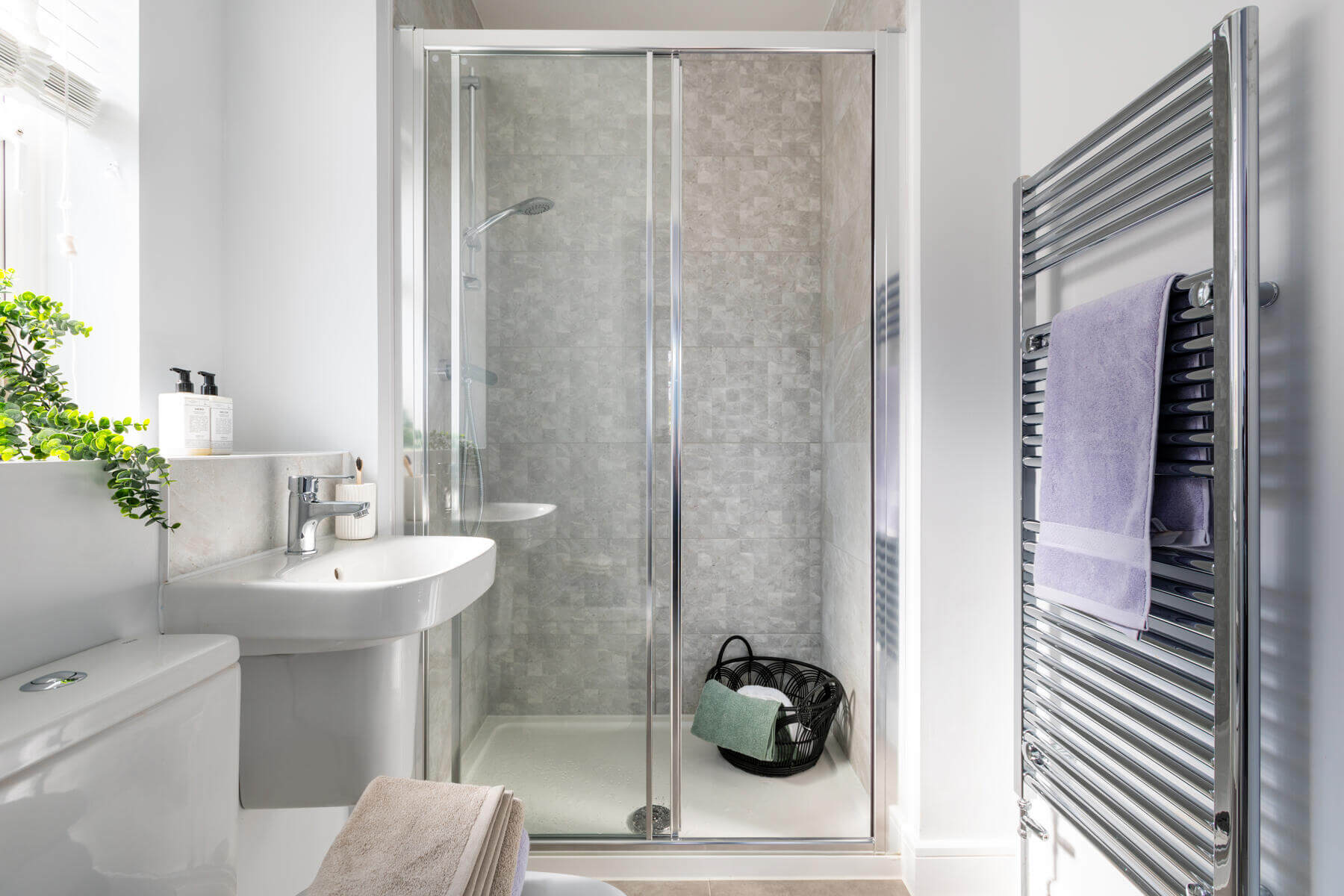 En suite for bedroom 2 of the Thirlford