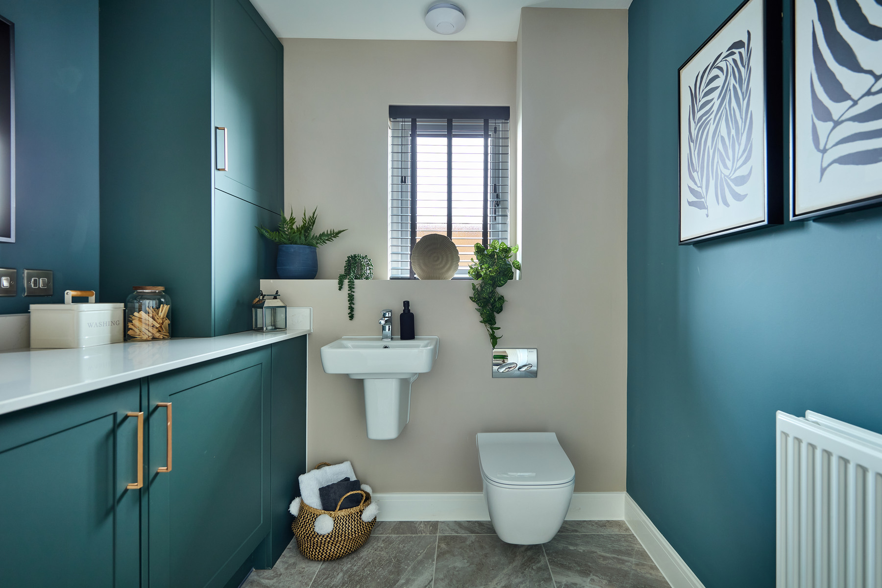 A practical cloakroom/utility