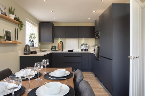 3 bedroom end terrace