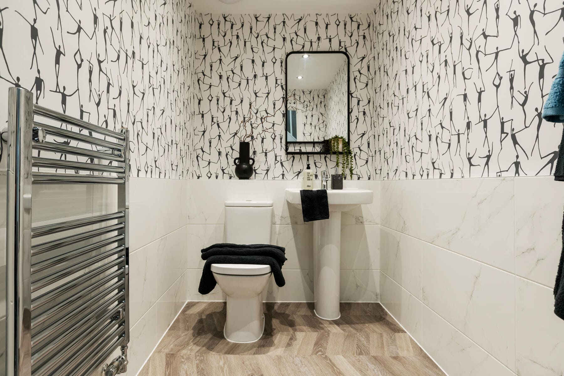 Downstairs loo and sink