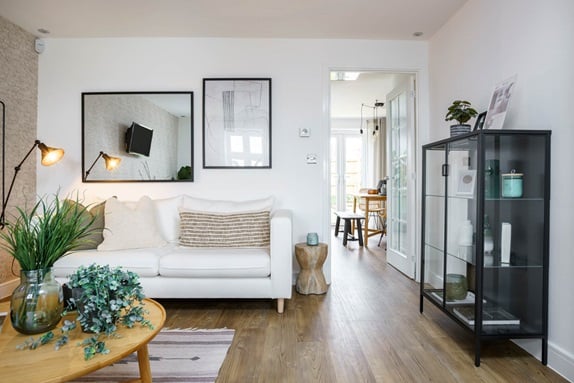 3 bedroom mid terrace