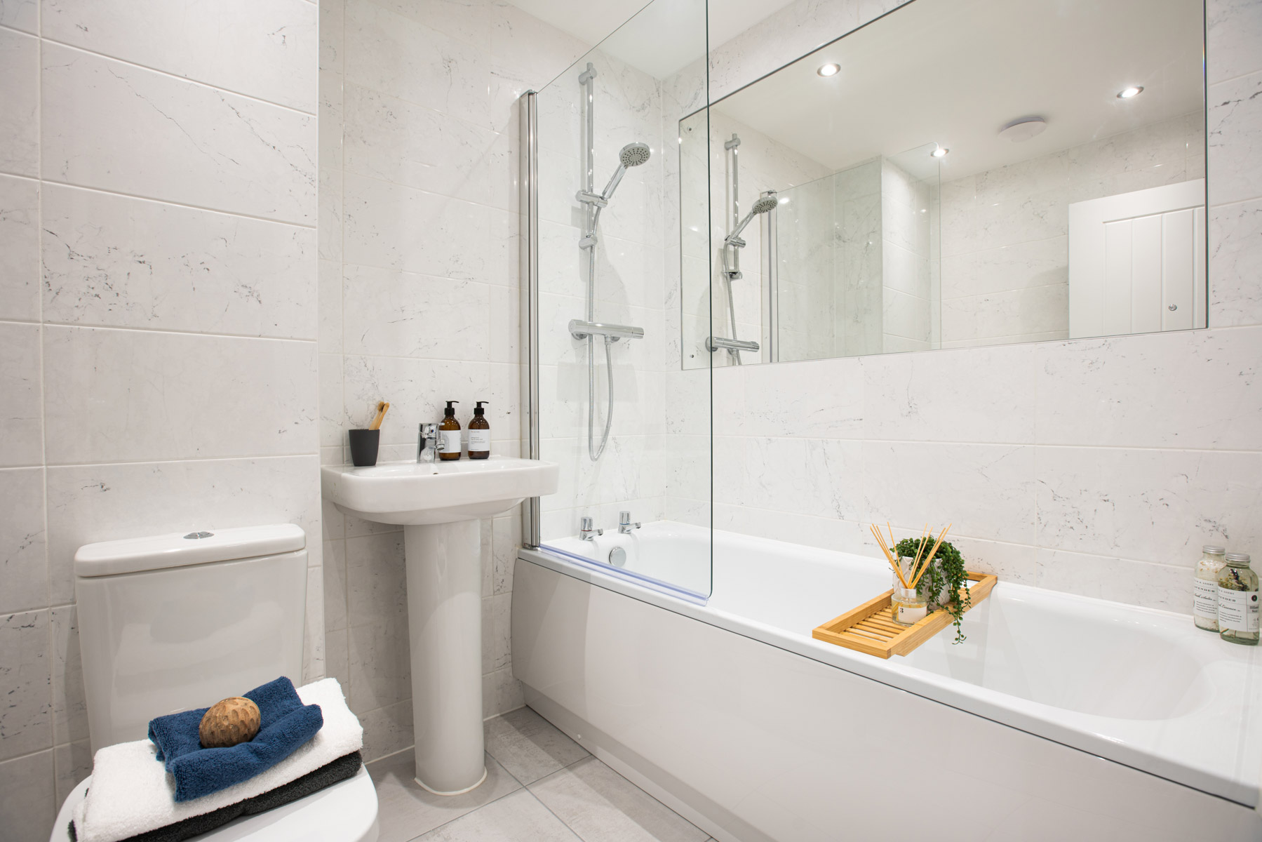 Main bathroom