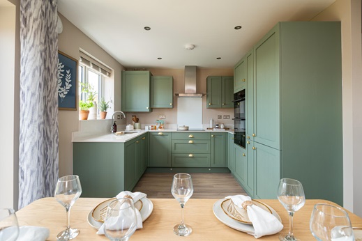 3 bedroom mid terrace