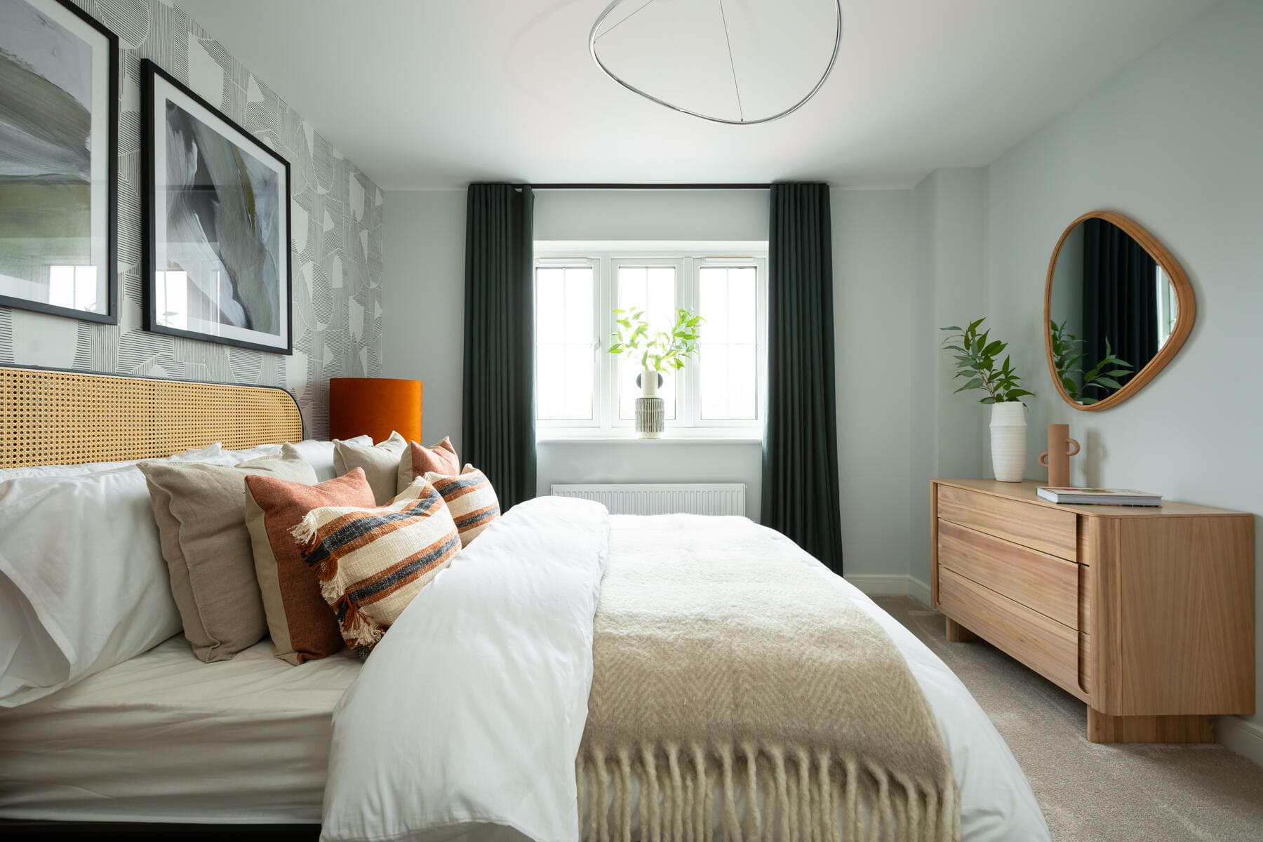 Double bed with chest of drawers