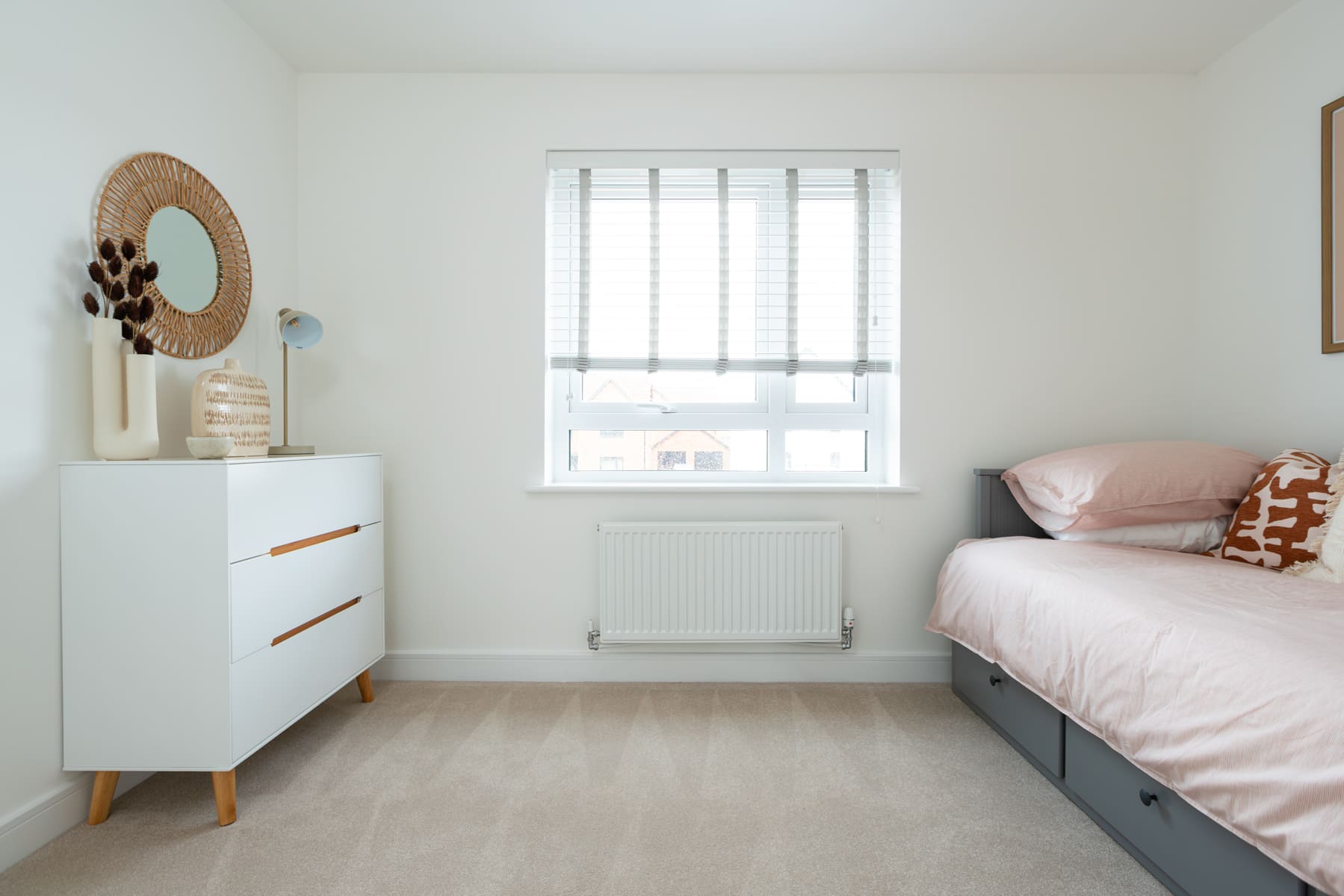 Single bed and chest of drawers