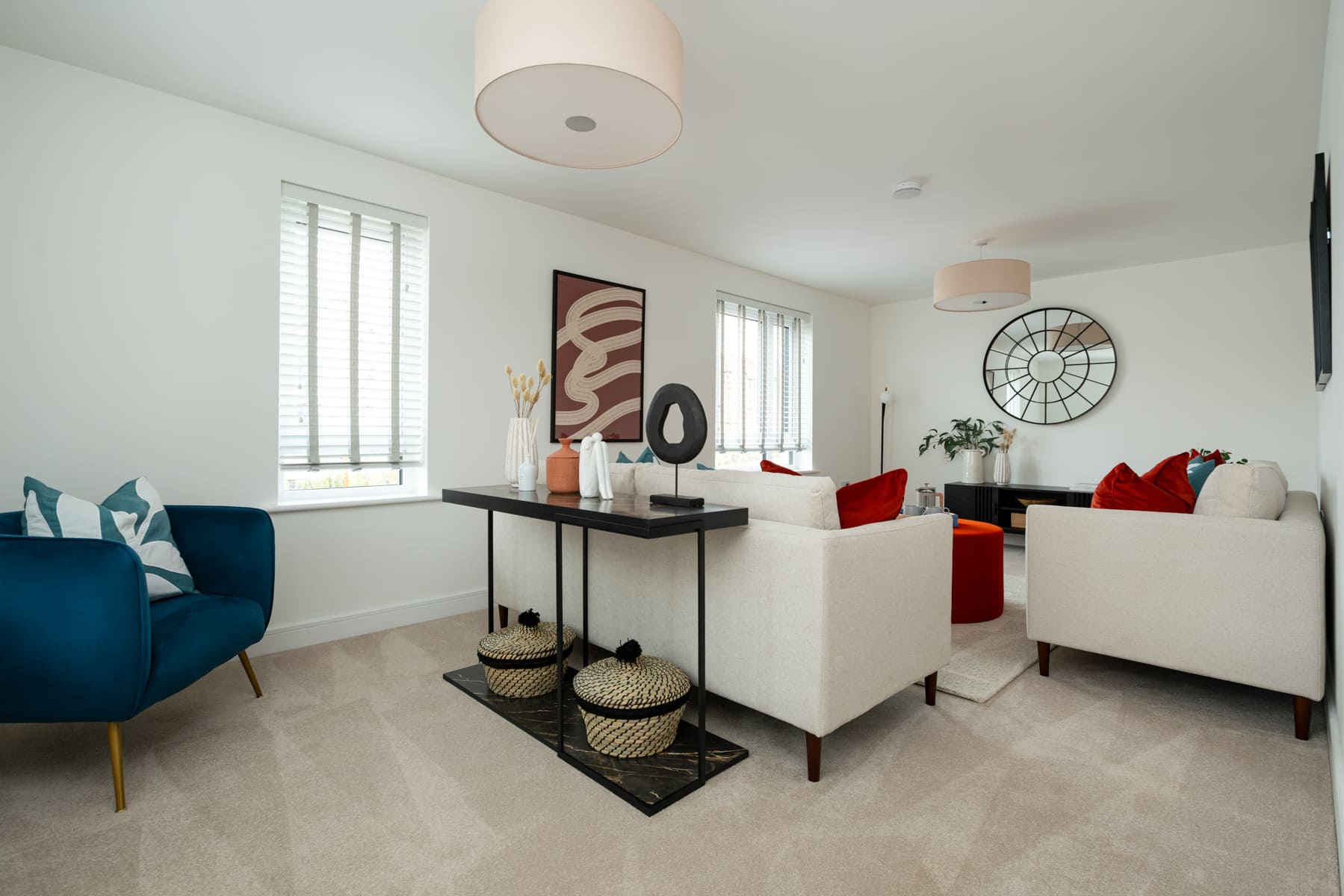 Sofas and console table 