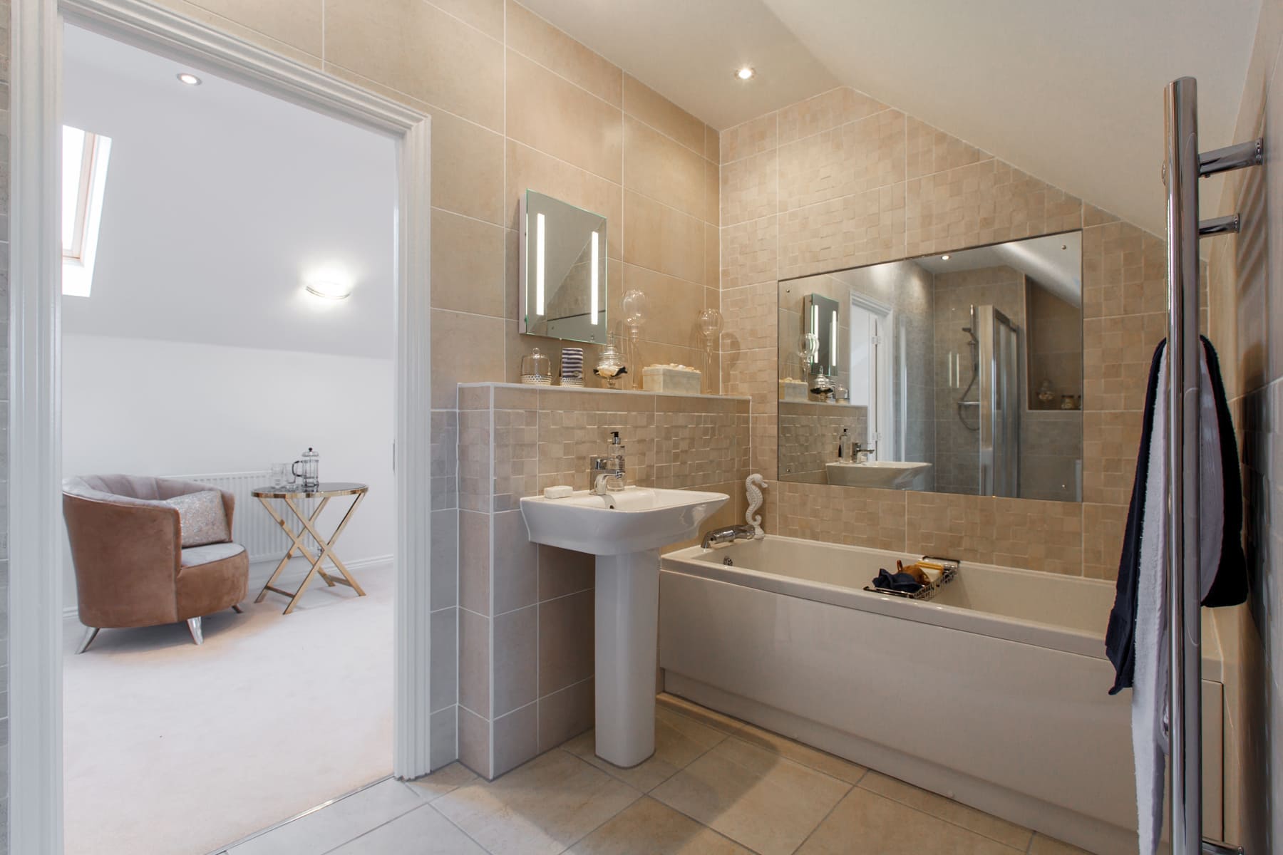 En-suite shower and bath