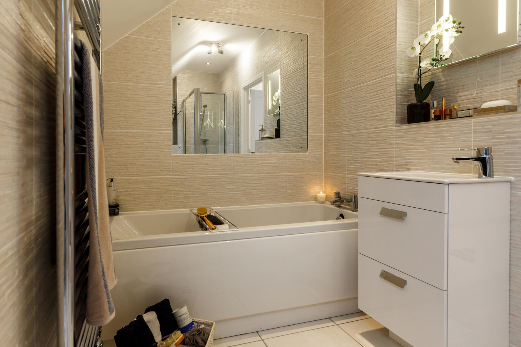 En suite bathroom