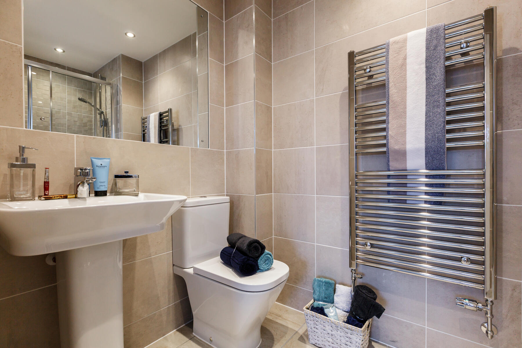 Bedroom 2 Ensuite