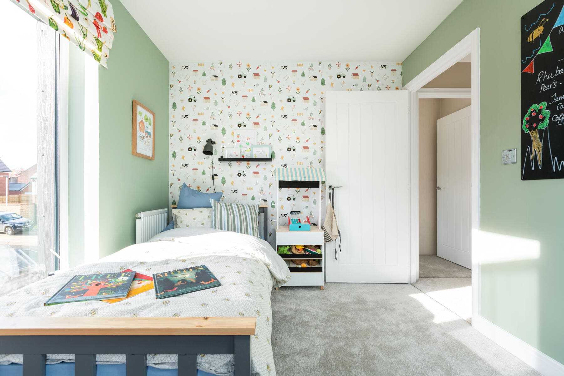 Single bed in bedroom