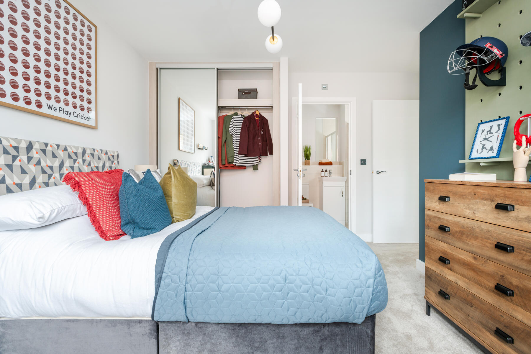 Double bed and chest of drawers