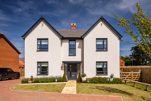 5 bedroom detached