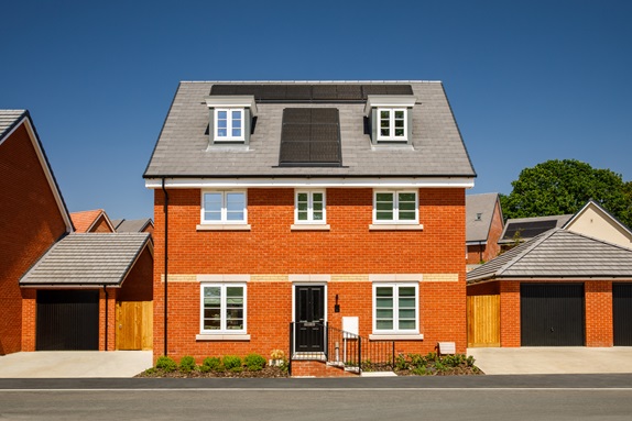 5 bedroom detached