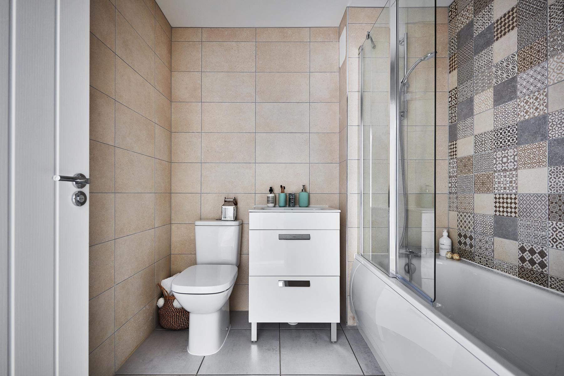 Family friendly bathroom