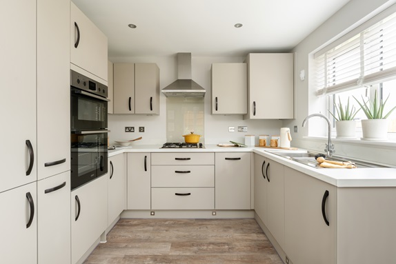 3 bedroom end terrace
