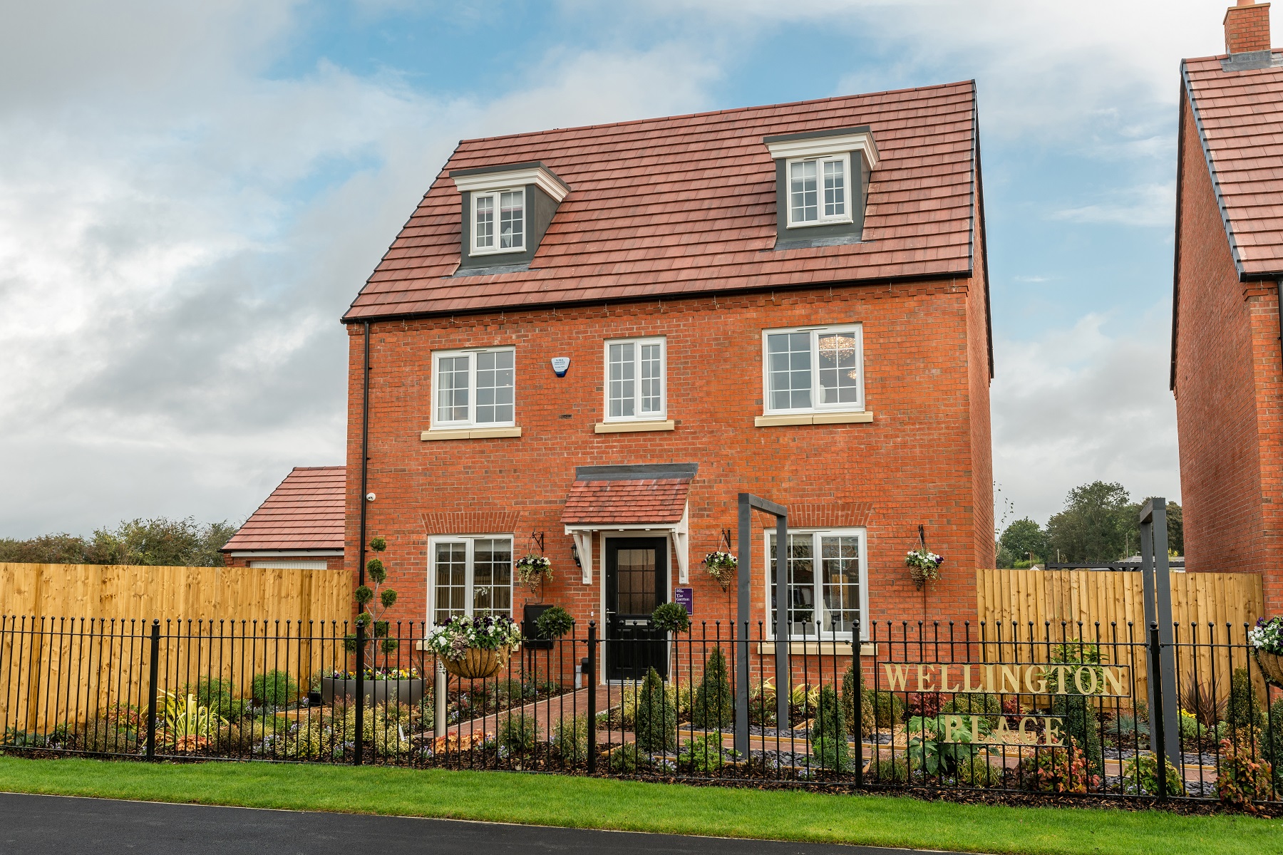 TW EM_Wellington Place_PA34_Garton_Front Exterior