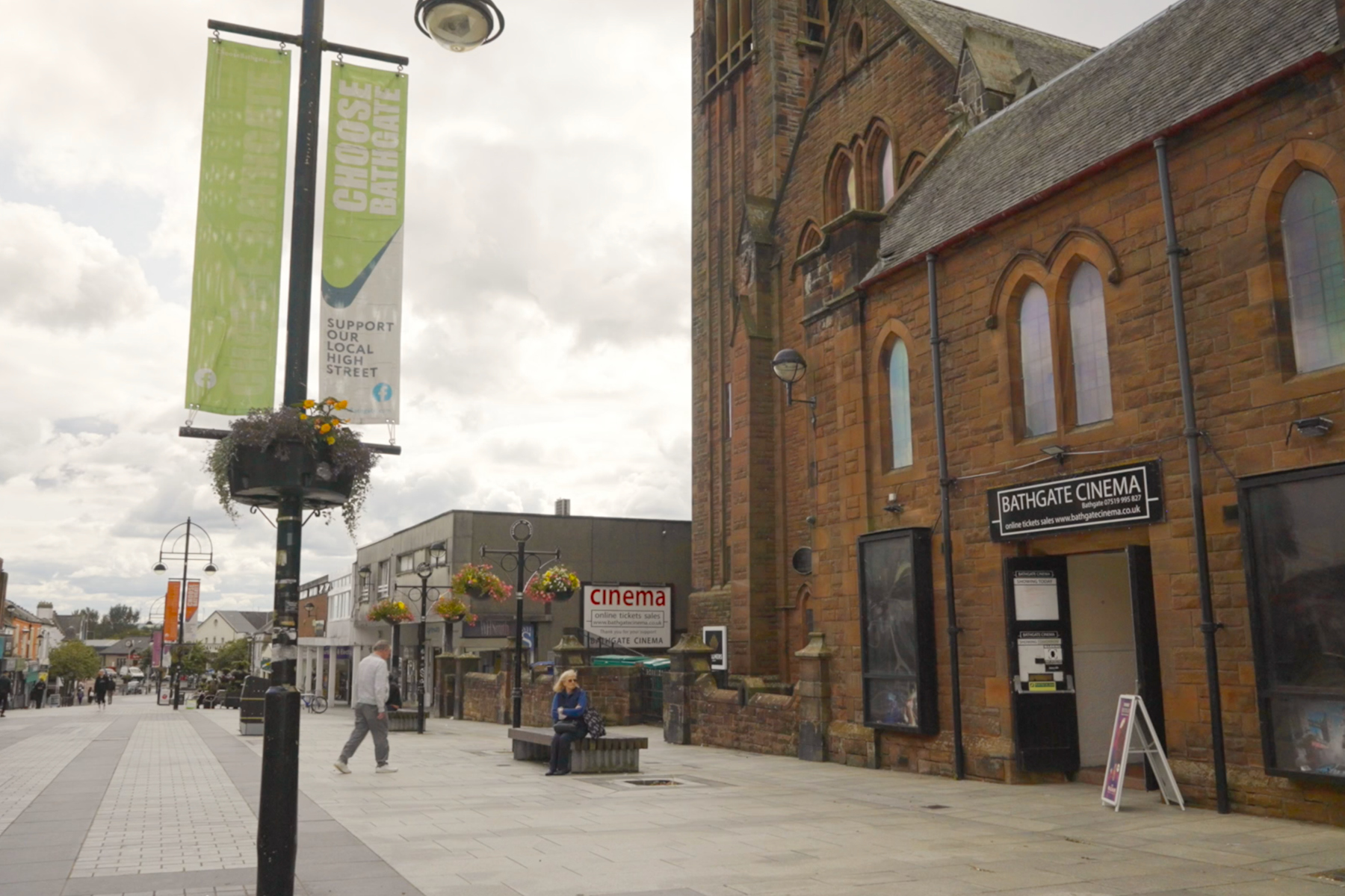 Sibbalds Wynd Carousel Image 1