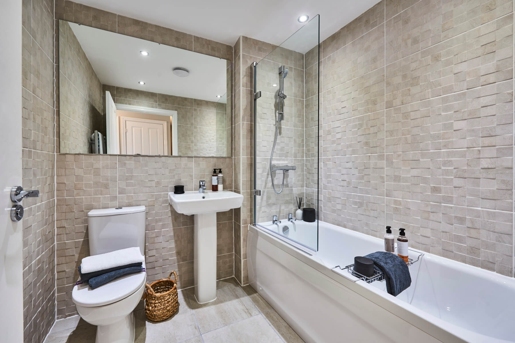 Benford example bathroom