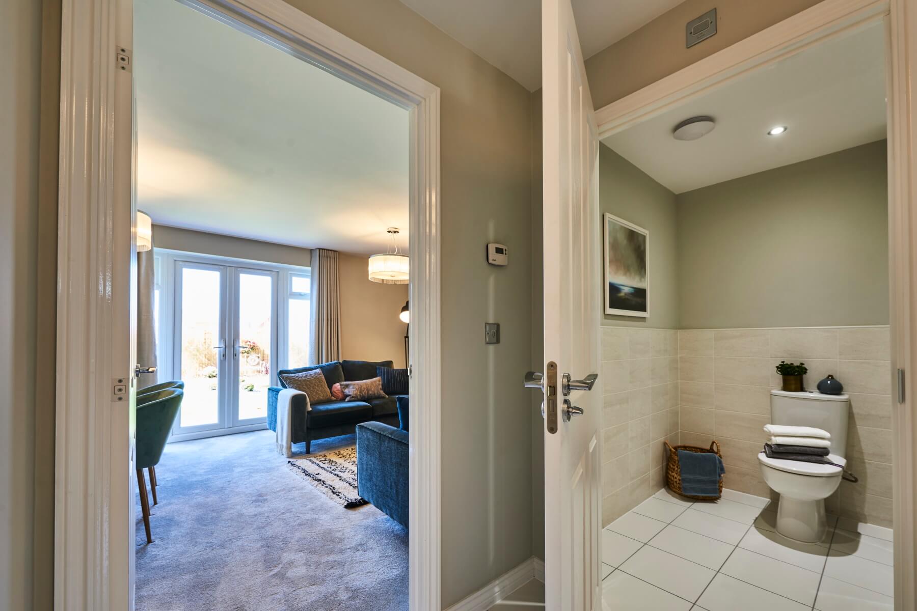 Benford example cloakroom