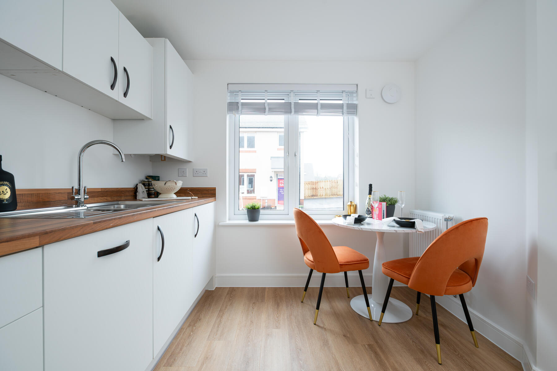 Plenty of space for a breakfast table