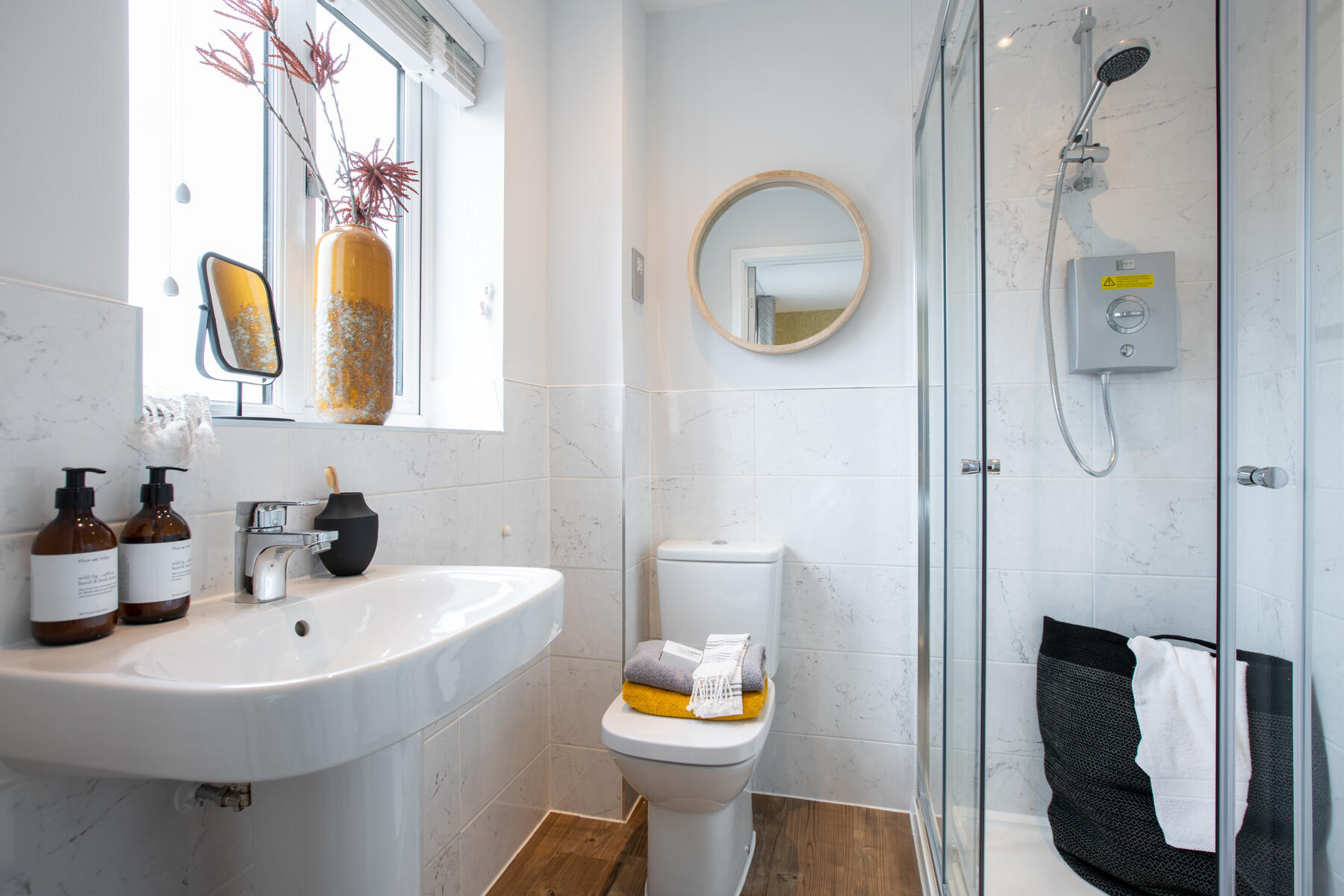 Byford example en suite