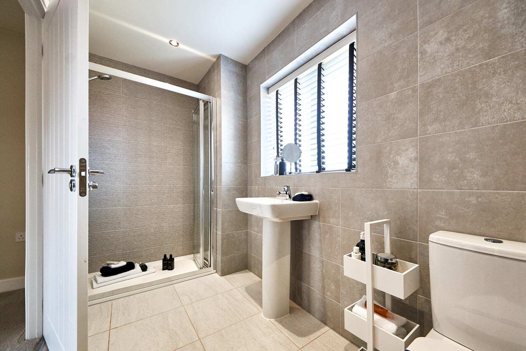 Garrton example en suite