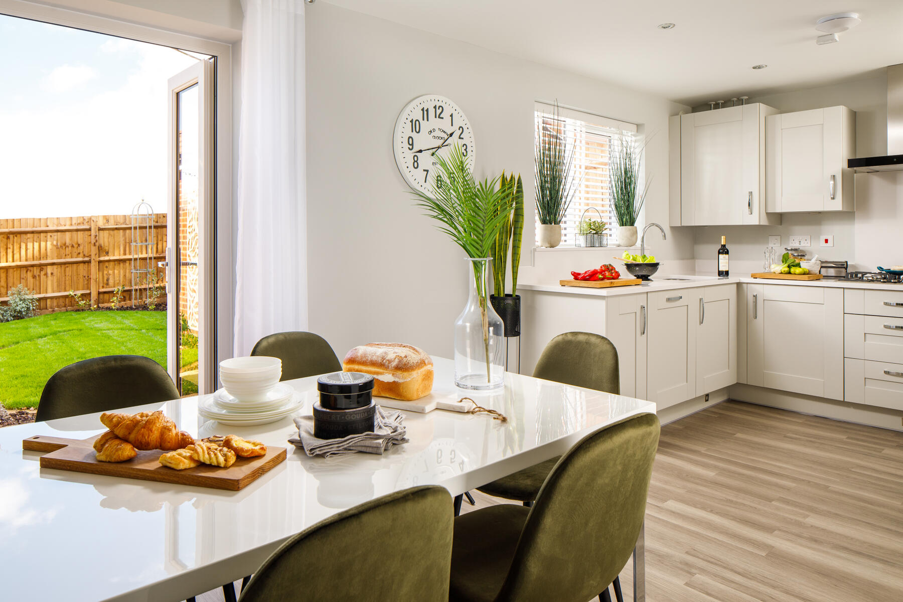 Huxford example kitchen