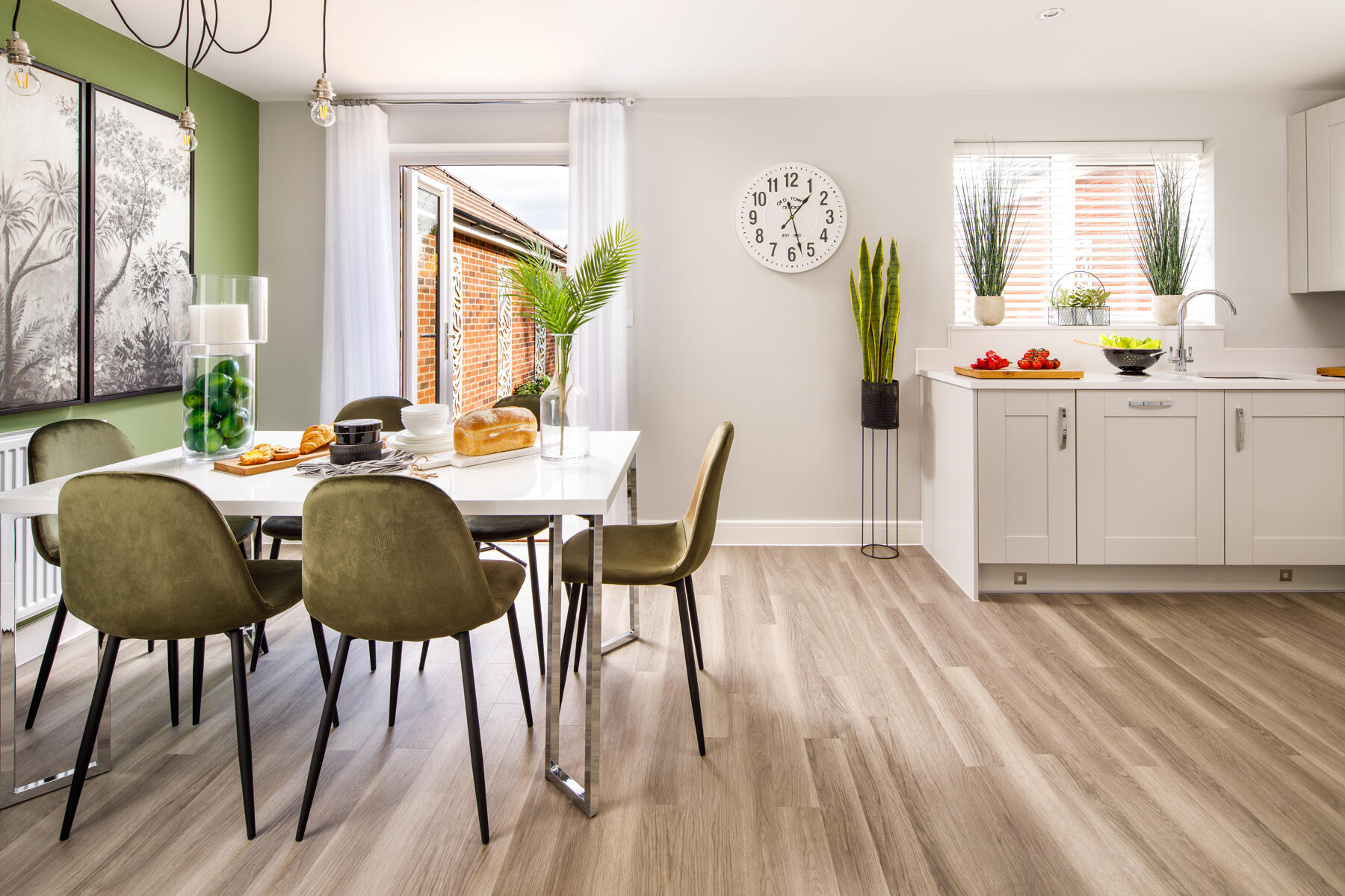 Huxford example kitchen