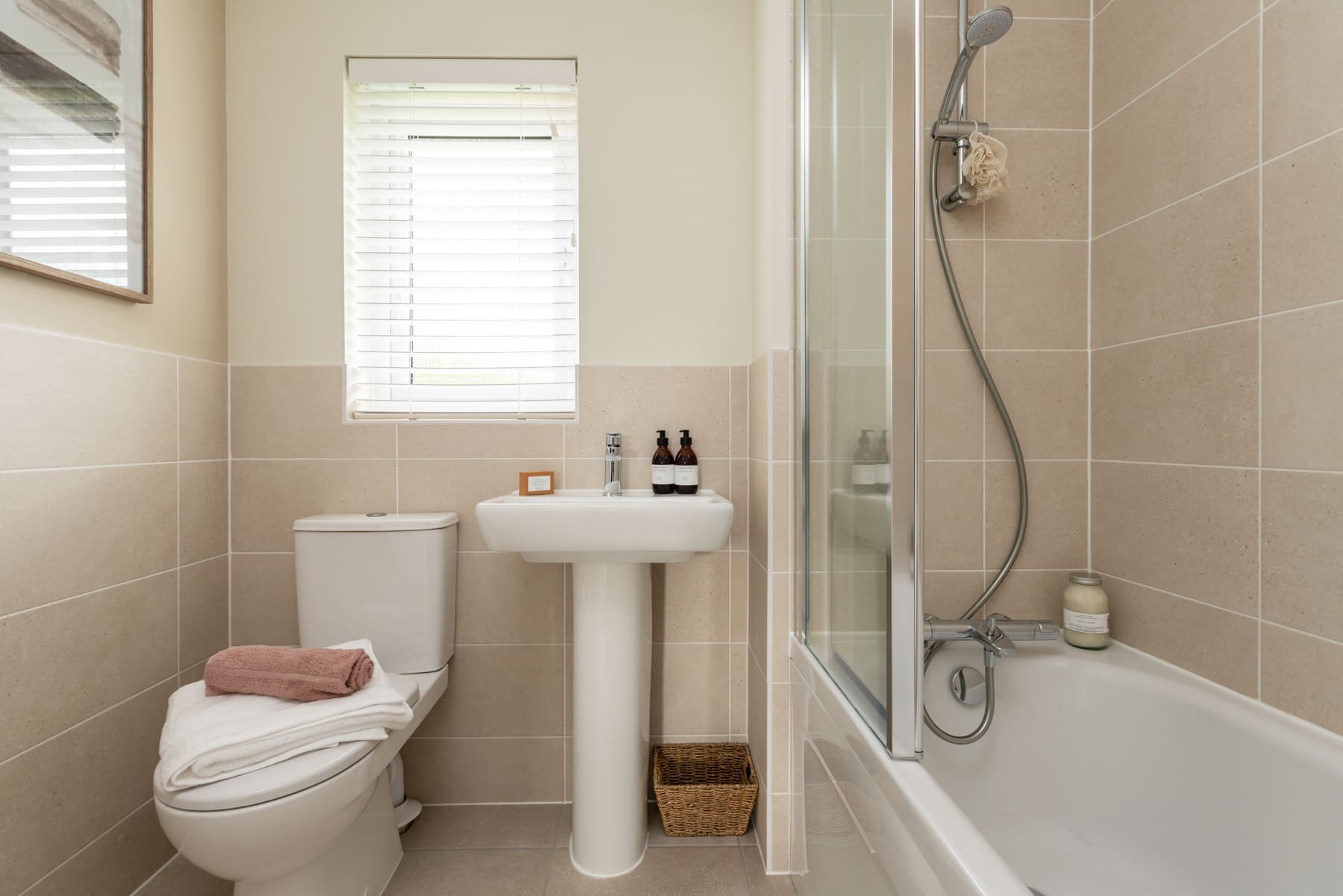 Family bathroom in The Manford
