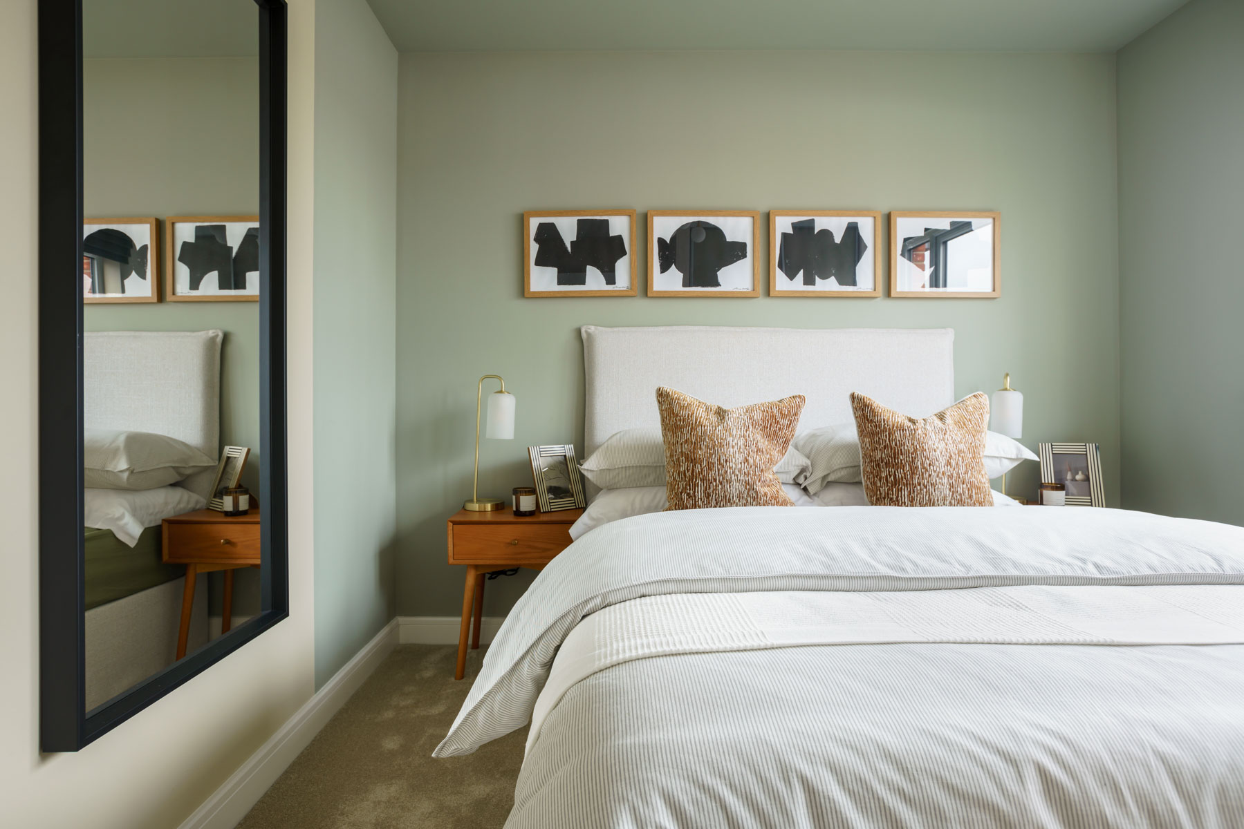 Huxford example bedroom