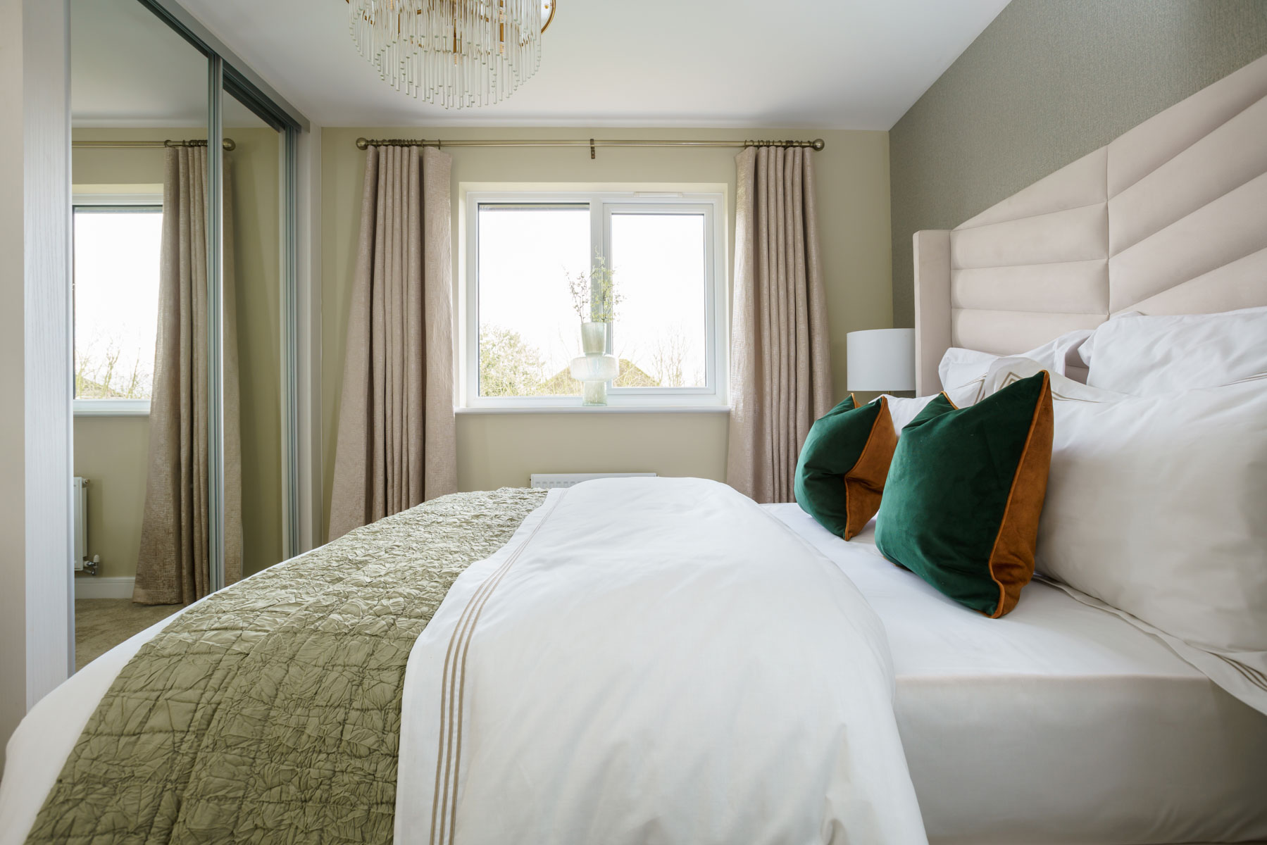 Huxford example bedroom