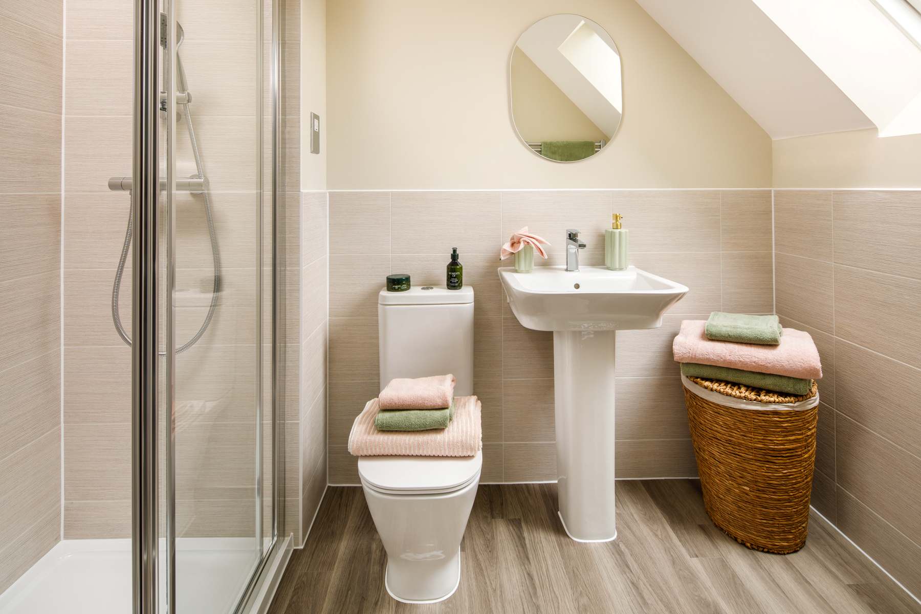 Ensuite shower room