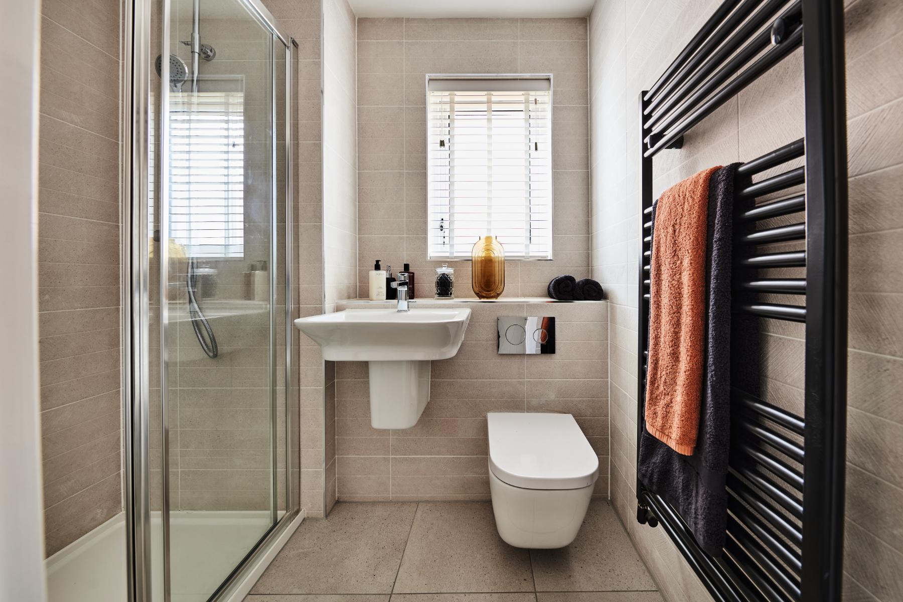 En suite shower to bedroom 1