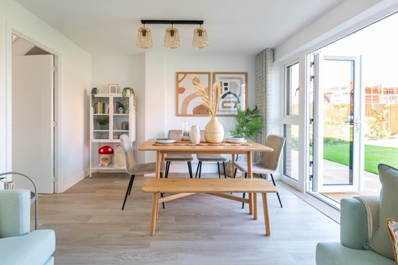 4 bedroom semi-detached