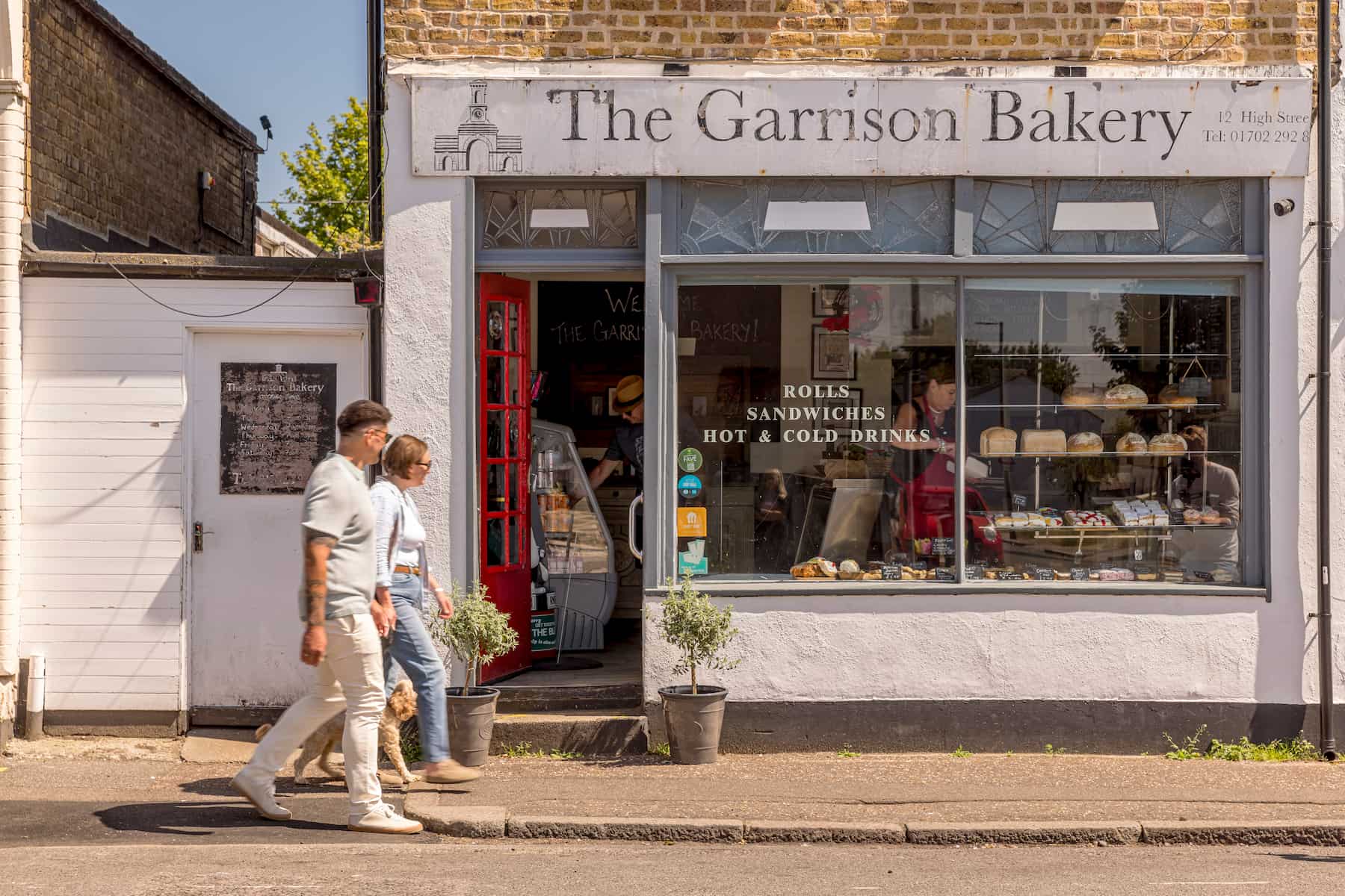 Walk in to town to pick up your fresh bread and explore Shoeburyness' independent shops and cafés