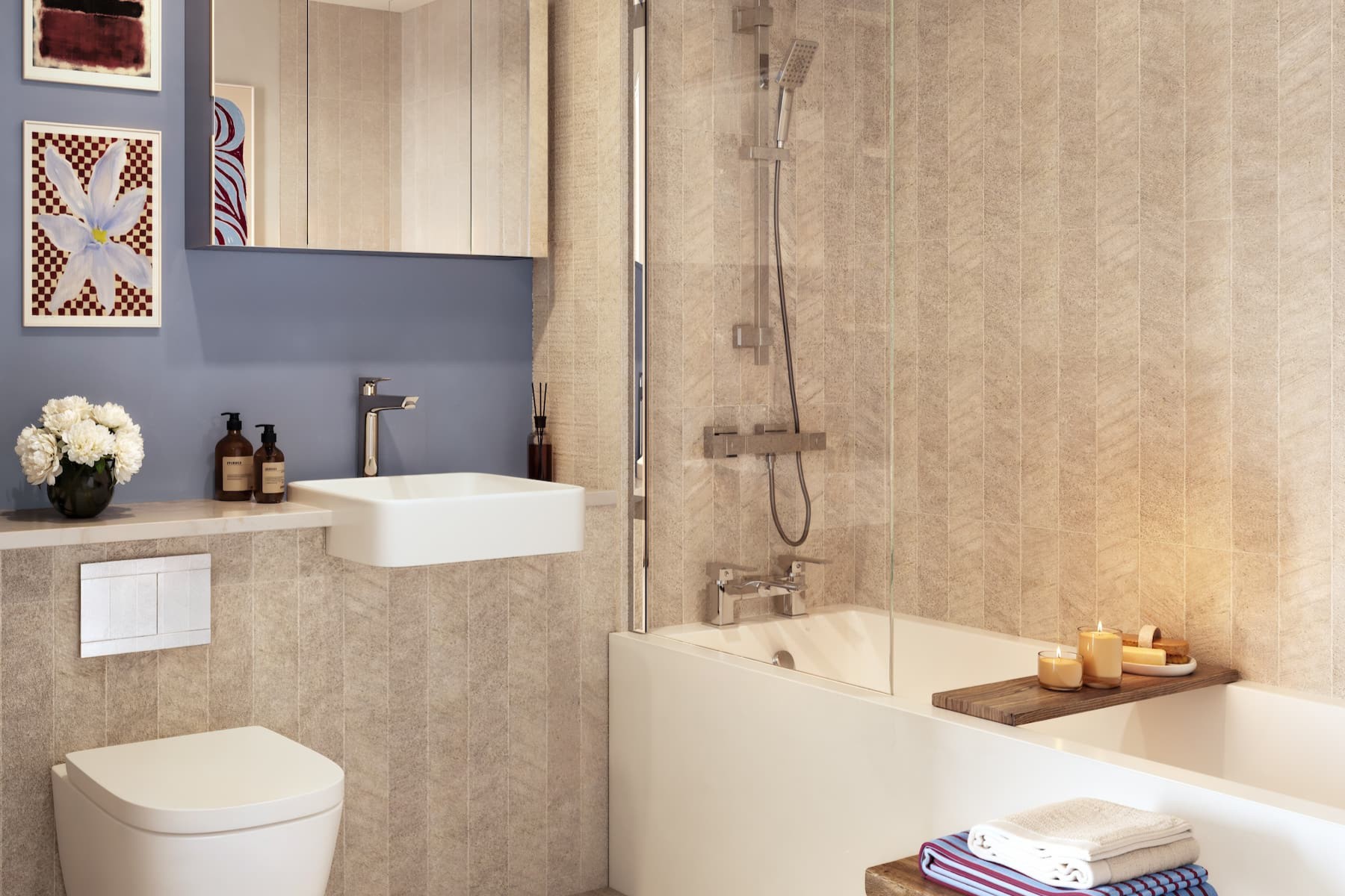A sense of calm in the  elegantly finished bathroom 