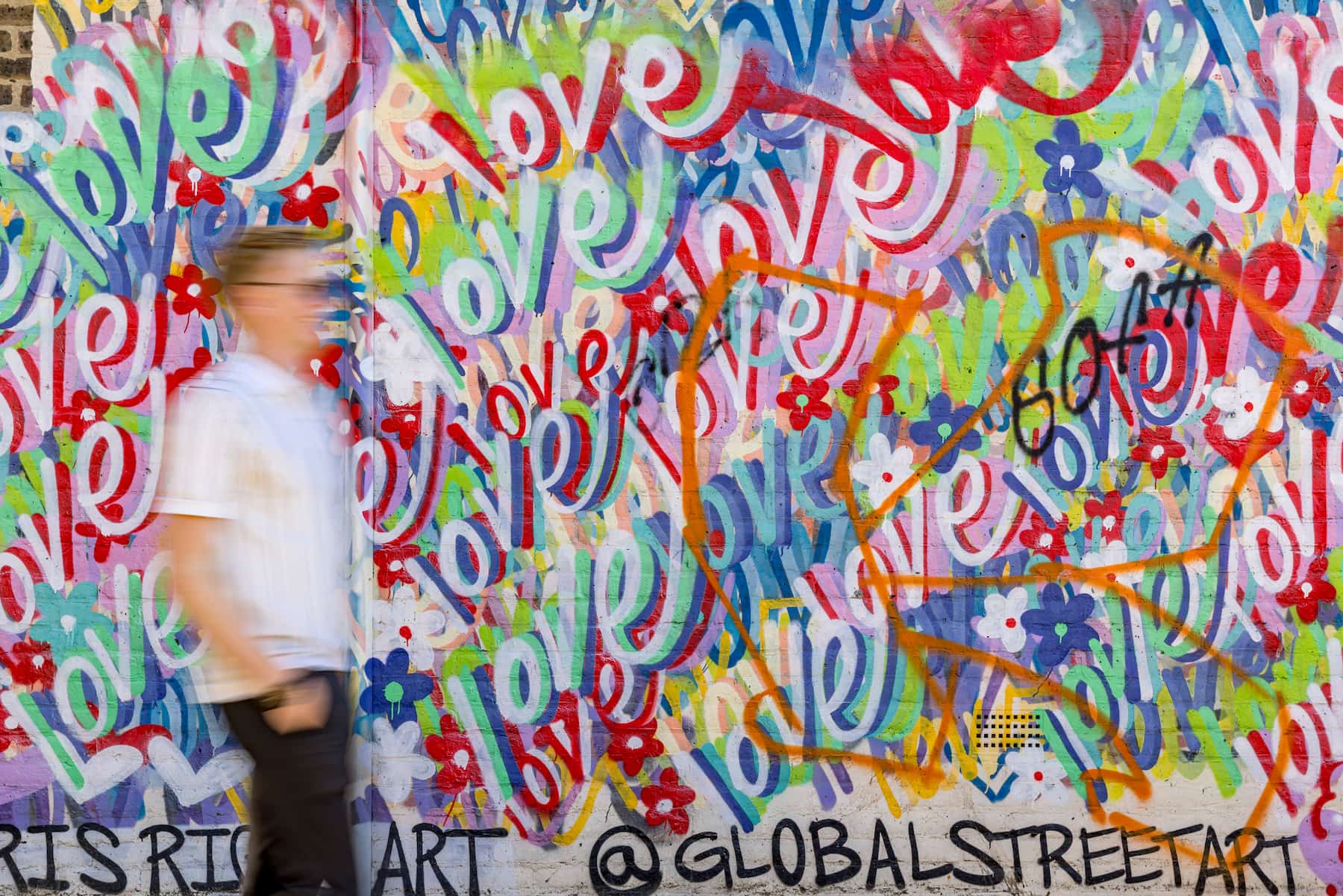 Extra Crunchy’s Love Wall