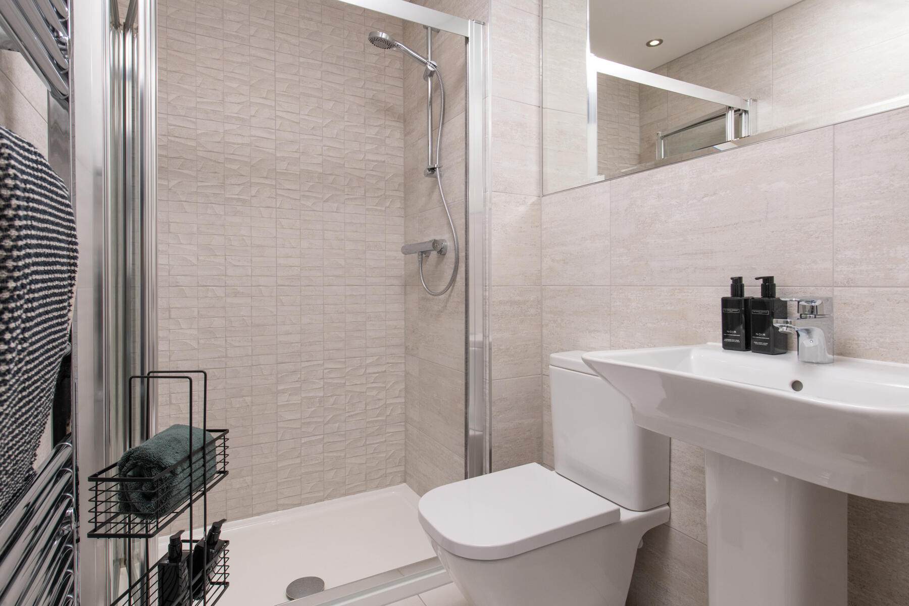 en suite shower room