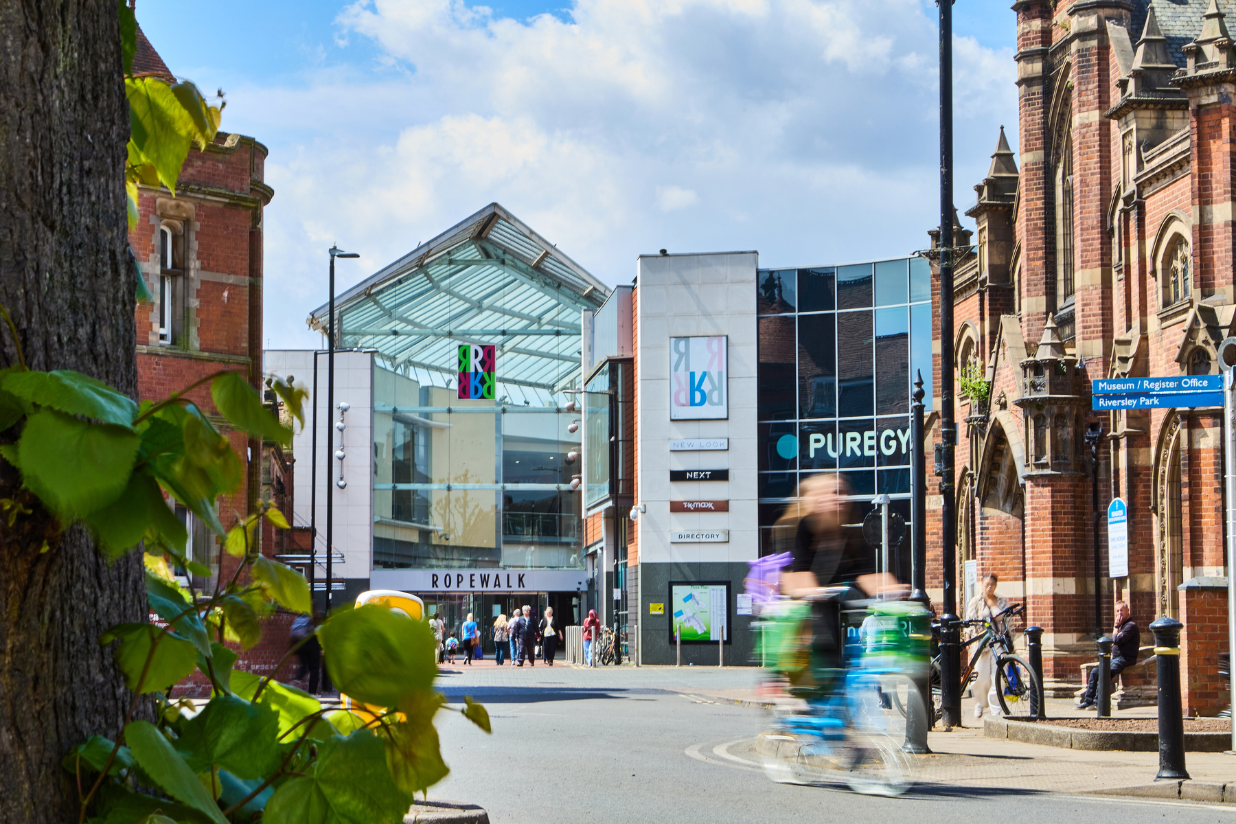 Nearby shopping in Nuneaton town centre