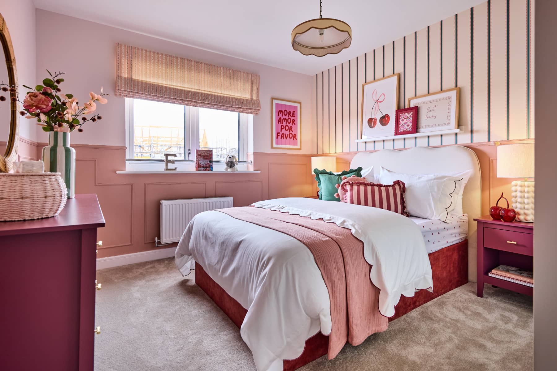 A flexible bedroom that could be used for children, guests or home working.