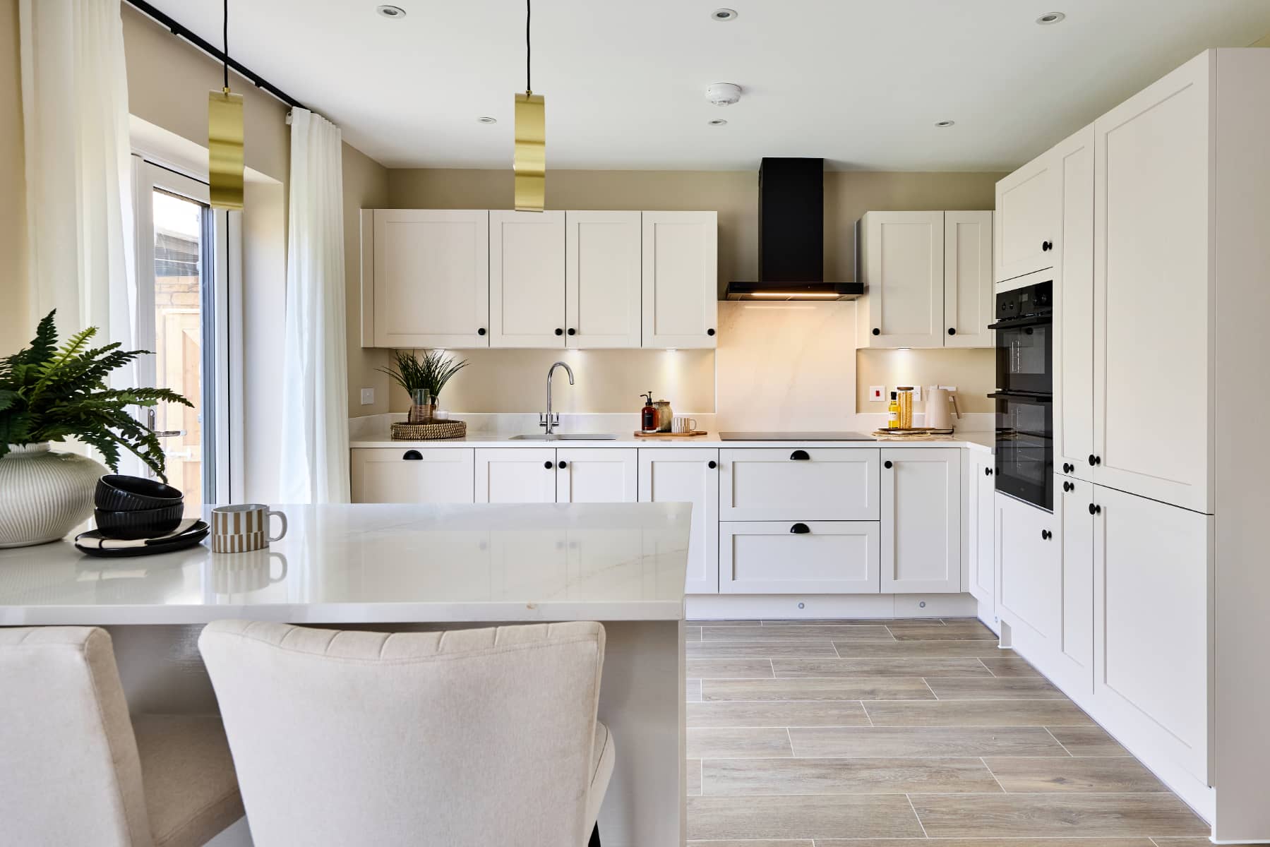 A beautifully designed kitchen and dining space where everyone comes together.