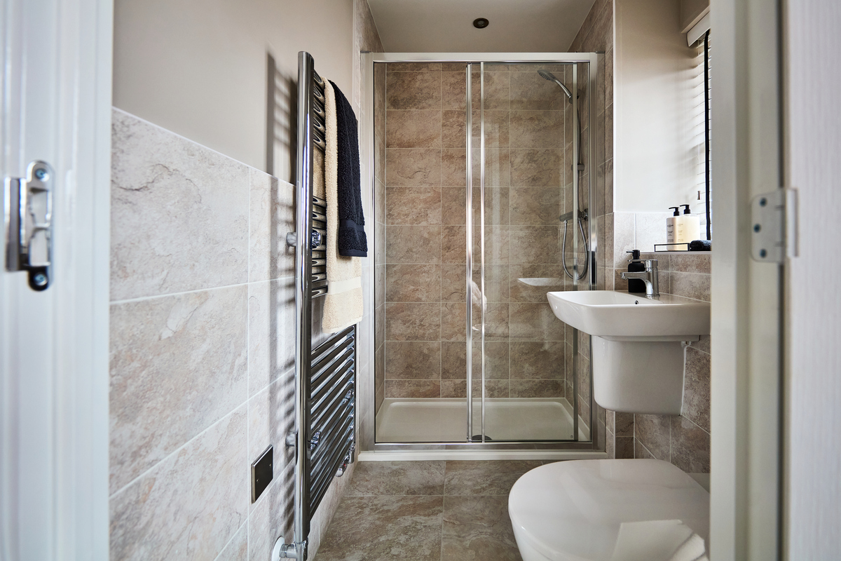 Main bedroom with convenient en suite