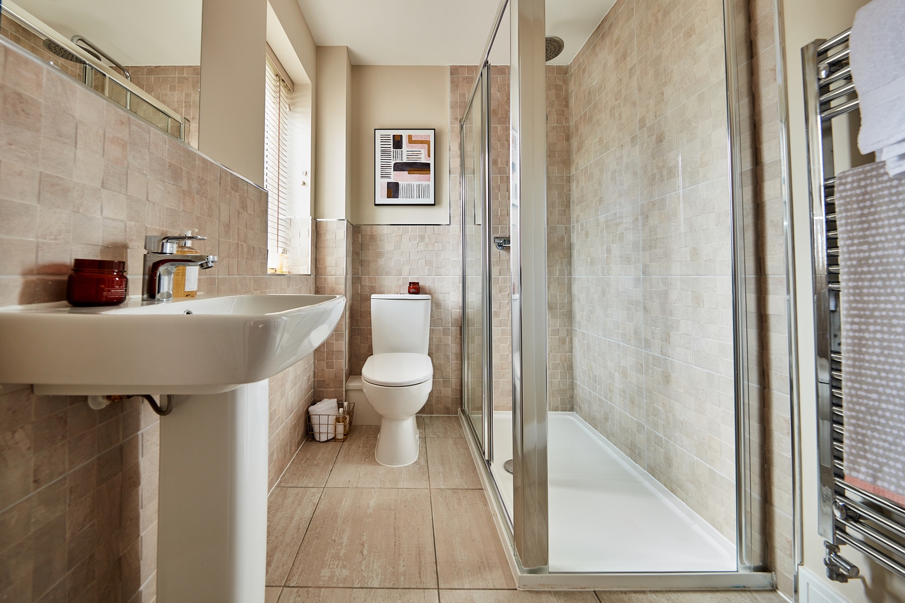 An en suite shower room helps beat the morning rush