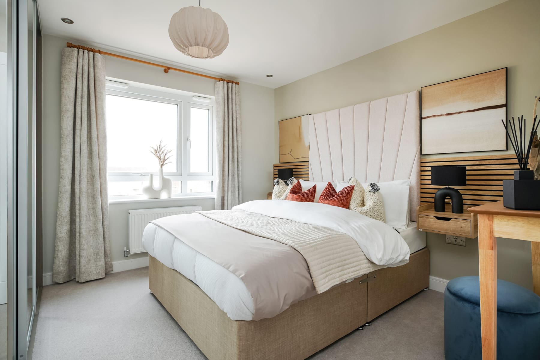 King-size bed and dressing table