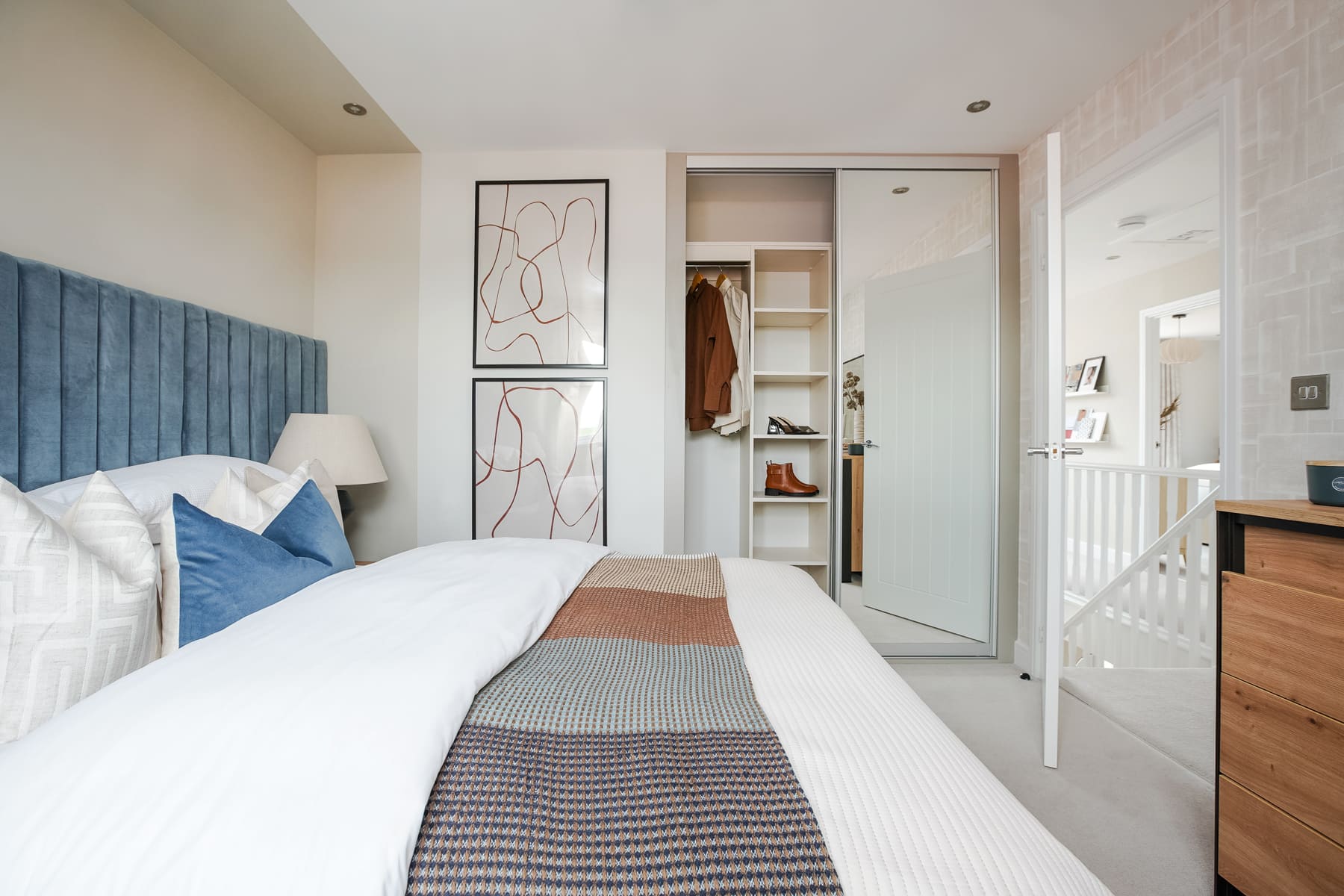 King-size bed with wardrobes
