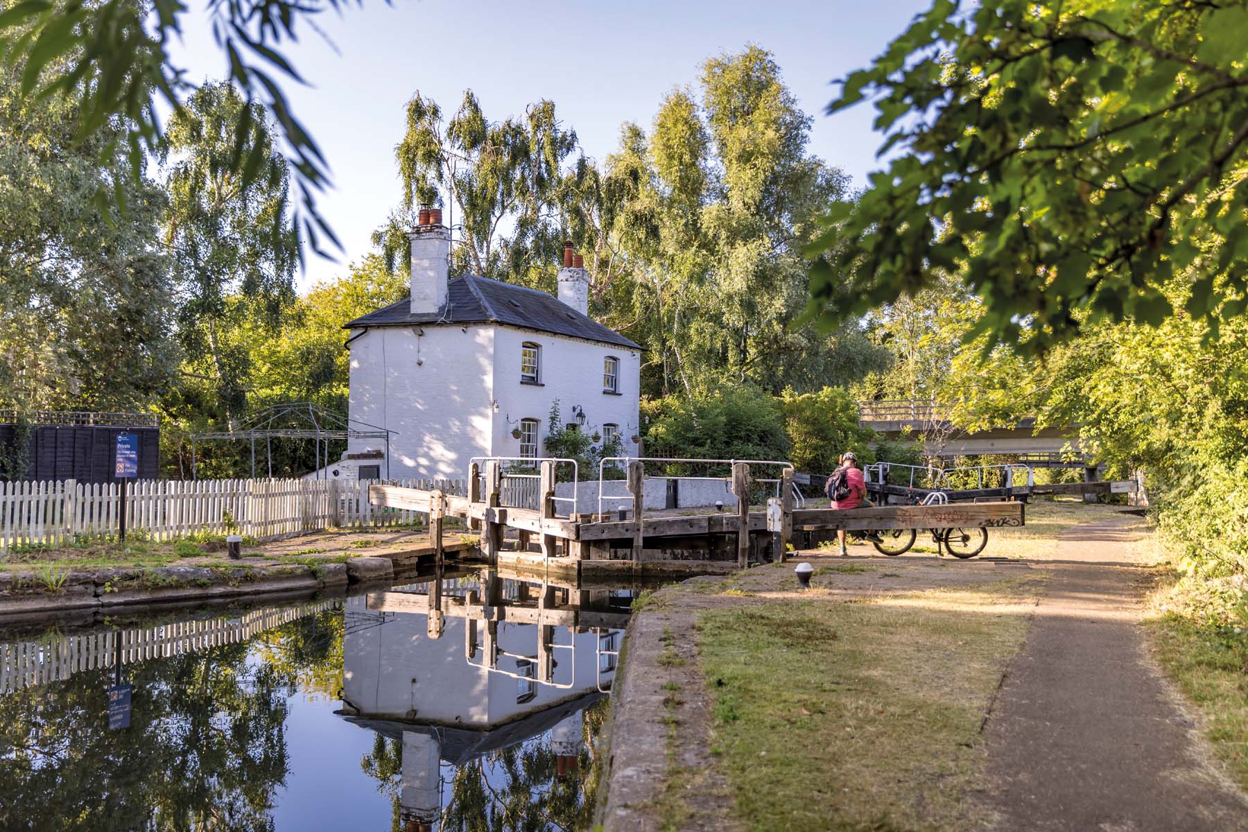 Enjoy the outdoors with waterside views